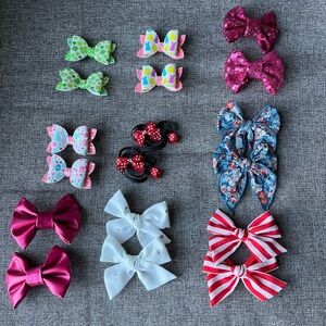 Pig tail bows!  Mix of Little Poppy Co. and boutique bows